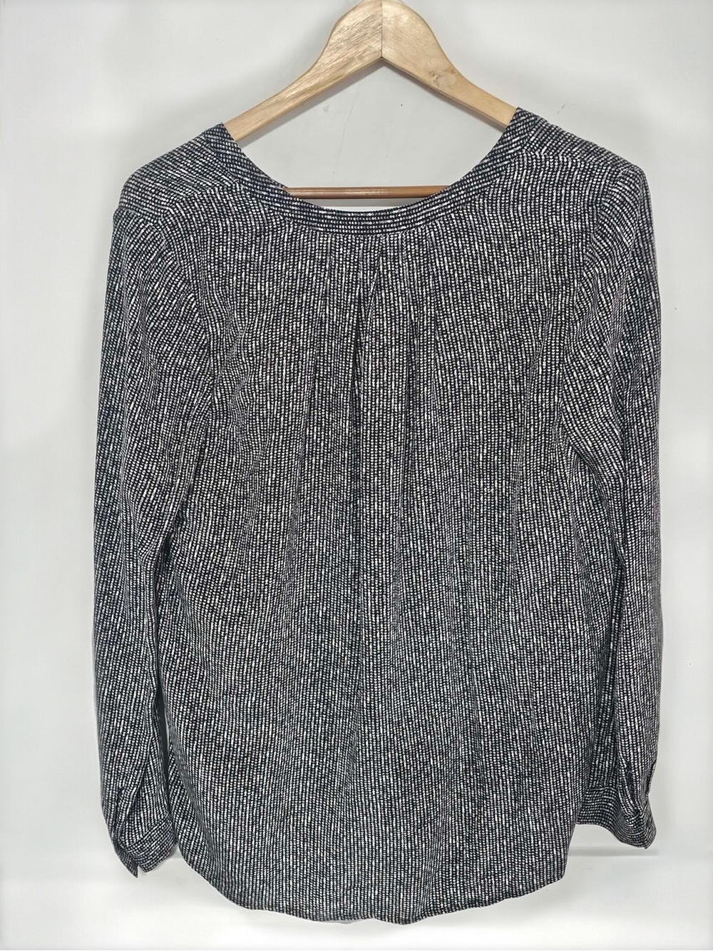 Joie Black & White 100% Sill Blouse - Picture 3 of 4